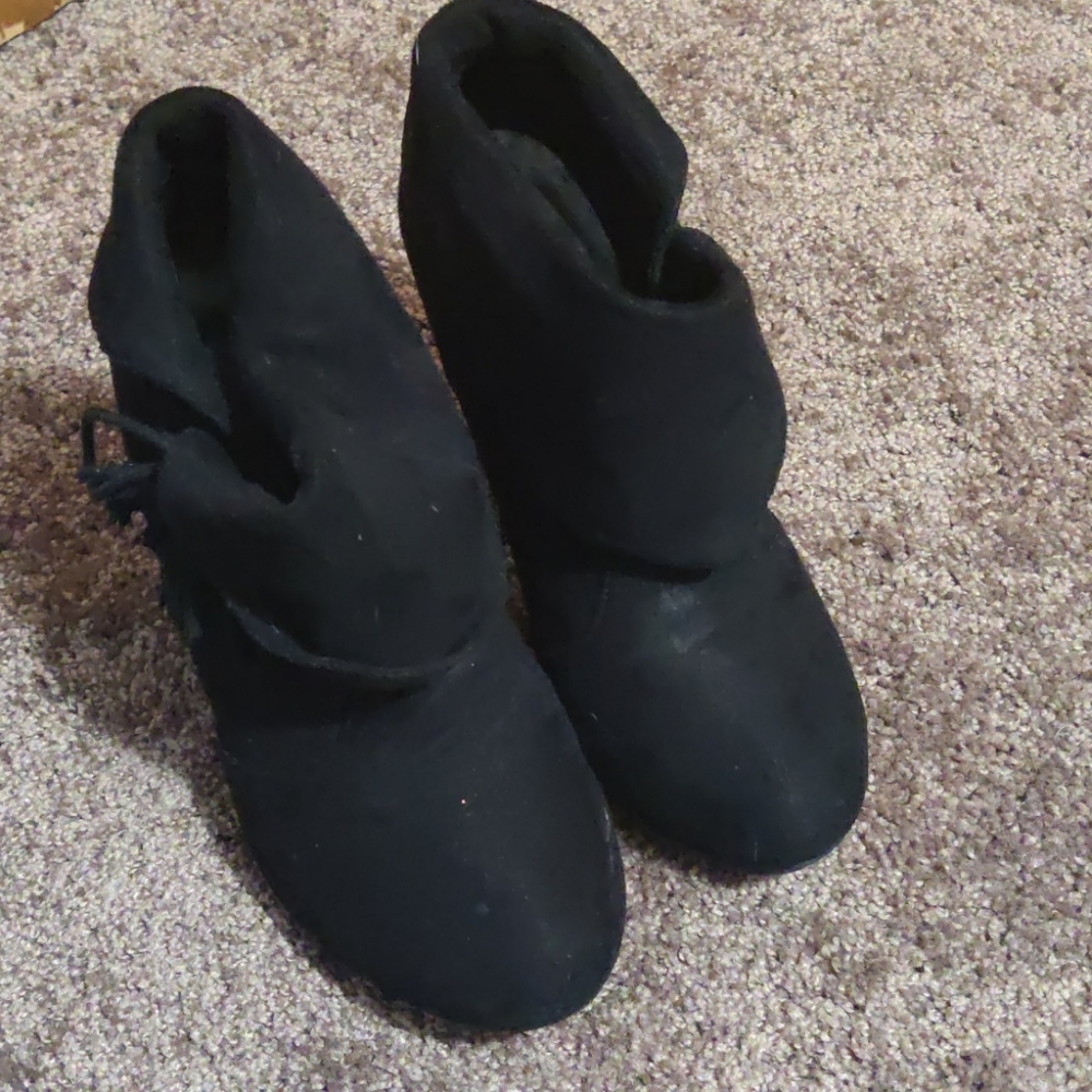 Black heeled booties